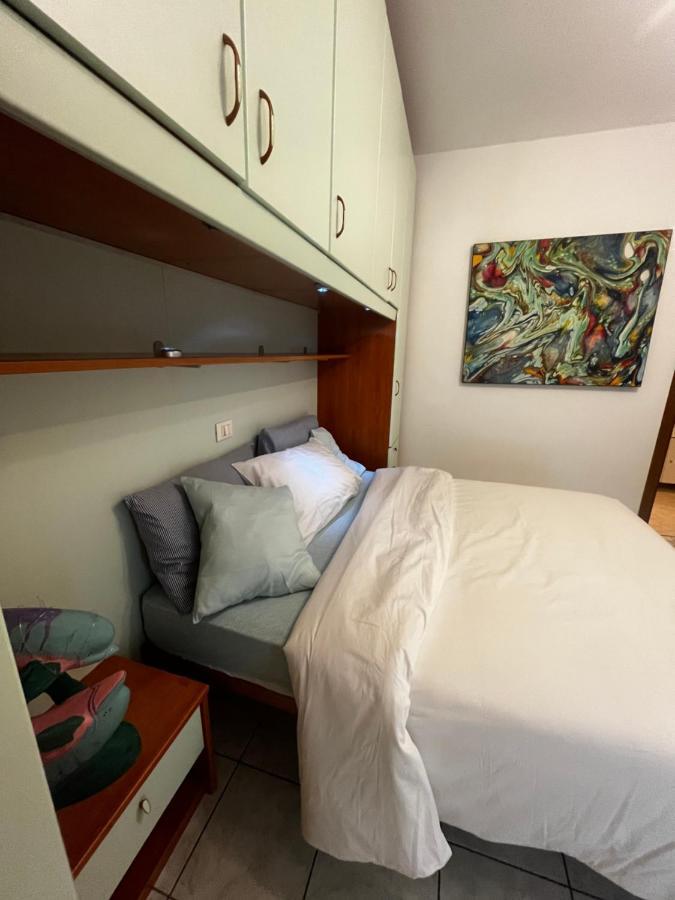 Appart 21 Artistic Beach Apartment Lignano Sabbiadoro Exteriér fotografie