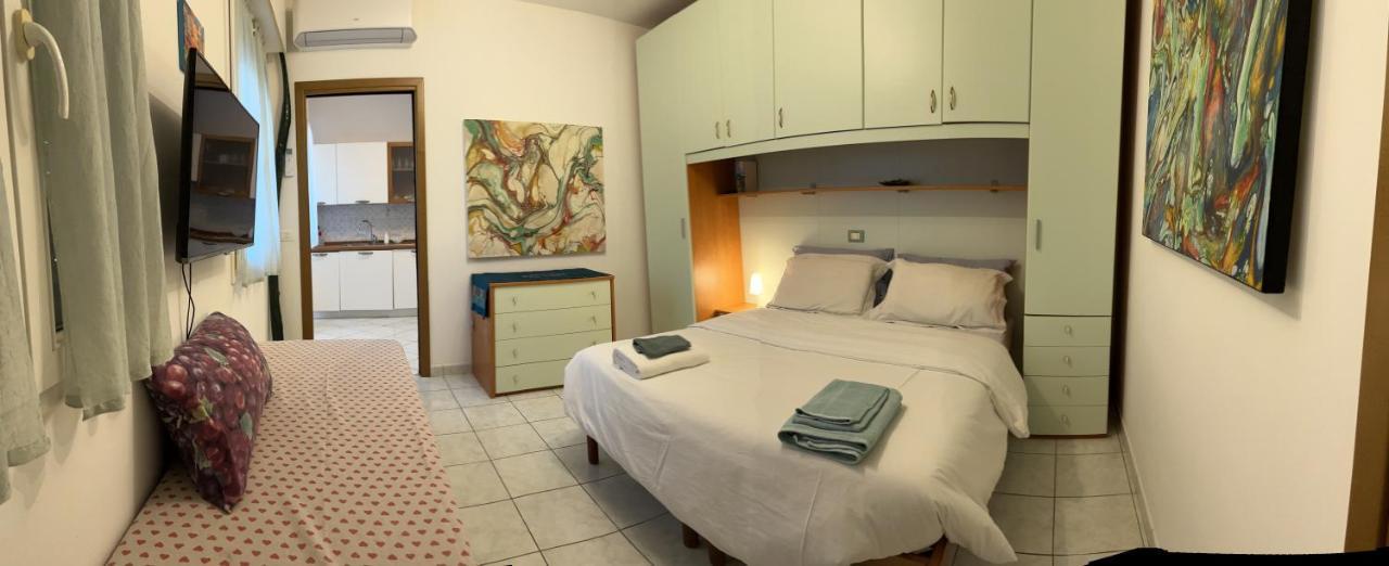 Appart 21 Artistic Beach Apartment Lignano Sabbiadoro Exteriér fotografie